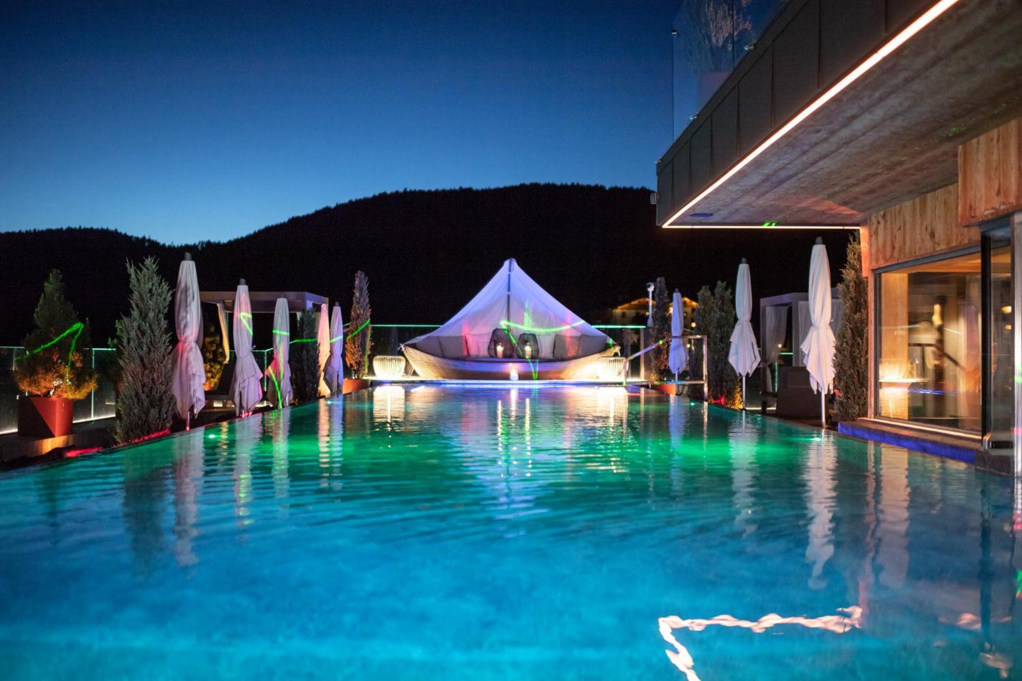 קאסטלרוטו Abinea Dolomiti Romantic Spa מראה חיצוני תמונה